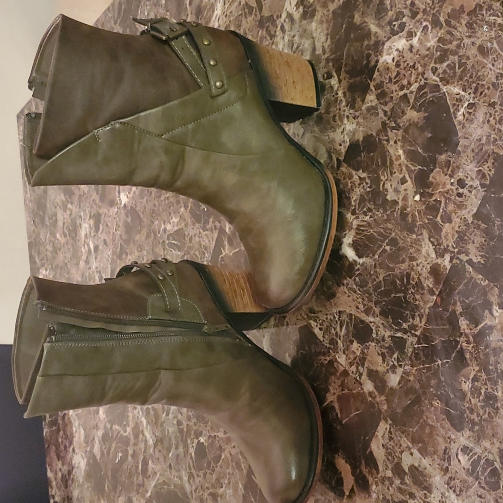 Women Boots